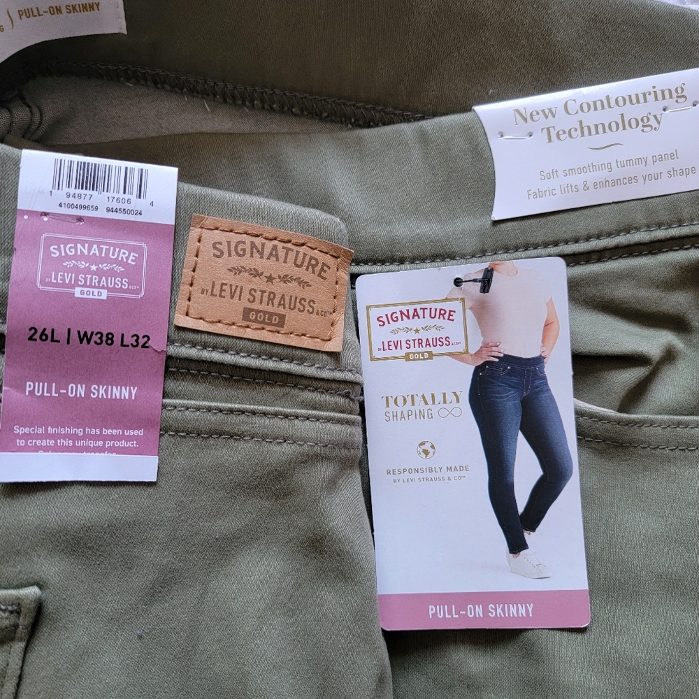 Signature By Levi's Women's Olive Shaping Pull-On Skinny Pants Size 26L(W38 L32) - Picture 3 of 8